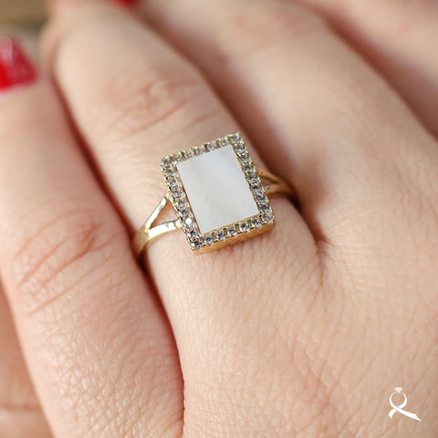 Anillo para mujer en oro 10K